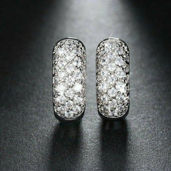 14k White Gold Diamond Cz Huggie Hoop Earrings - Picture 3 of 8